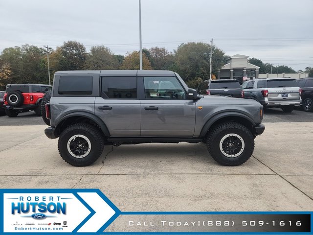 2023 Ford Bronco Badlands Image 4 of 24
