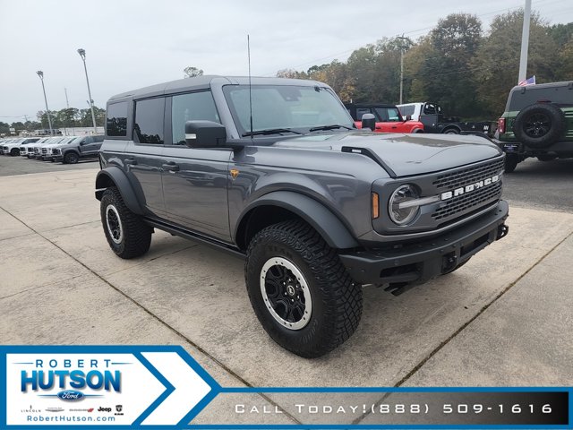 2023 Ford Bronco Badlands Image 3 of 24