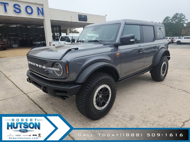 2023 Ford Bronco Badlands Image 1 of 24