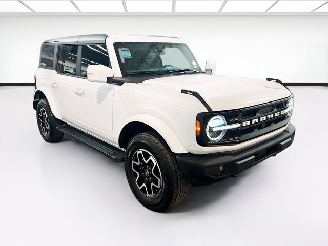 2023 Ford Bronco Outer Banks Image 3 of 23