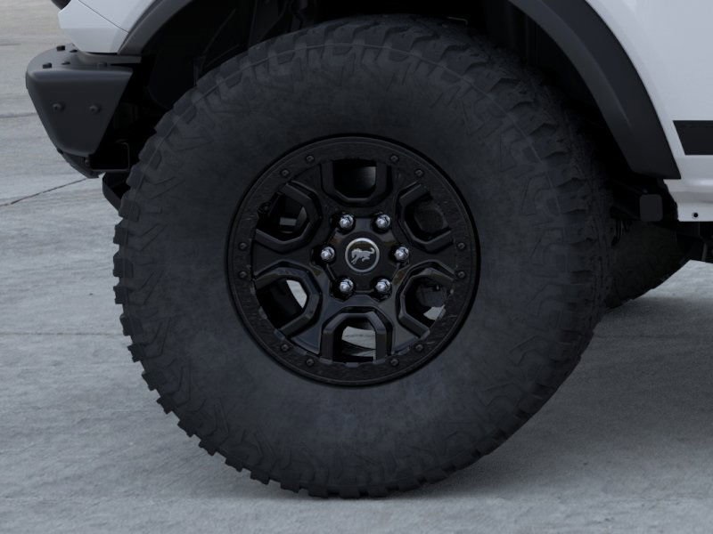 Vehicle image 21 of 32