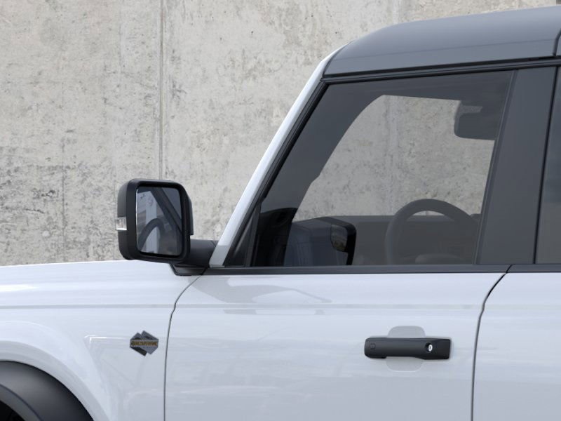 Vehicle image 22 of 32