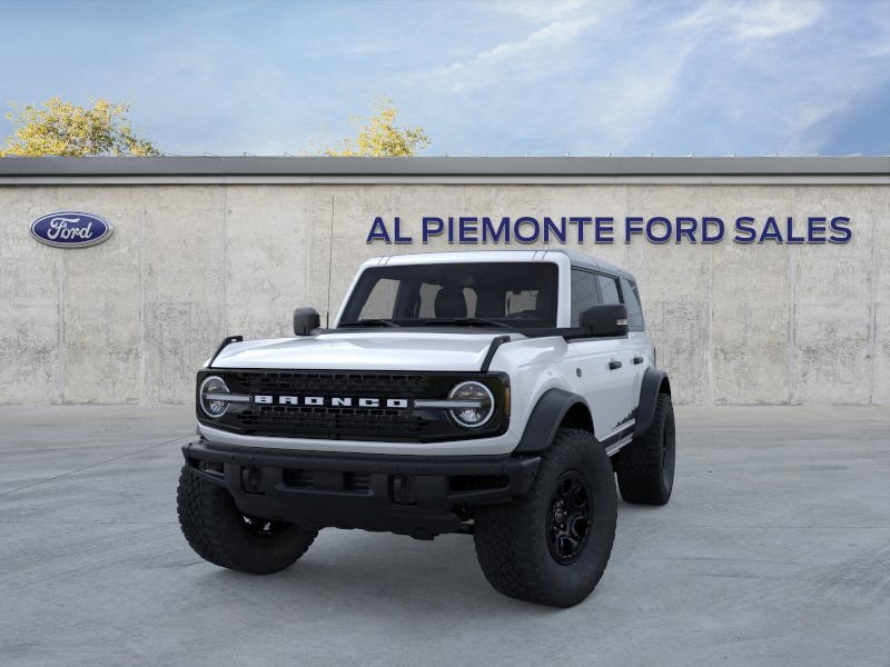 Vehicle image 2 of 32
