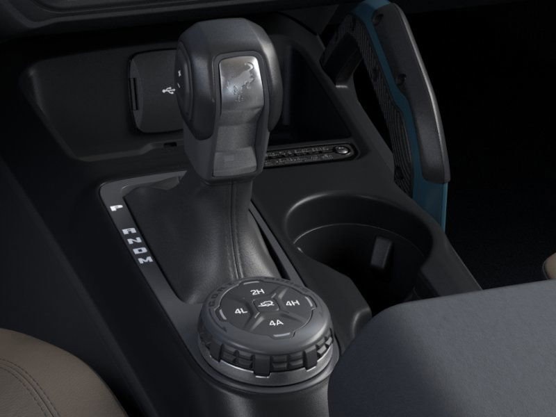 Vehicle image 17 of 32