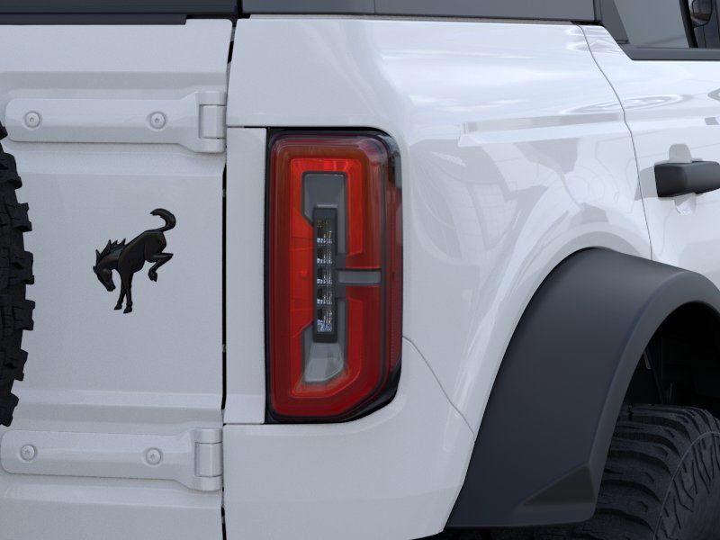 Vehicle image 23 of 32