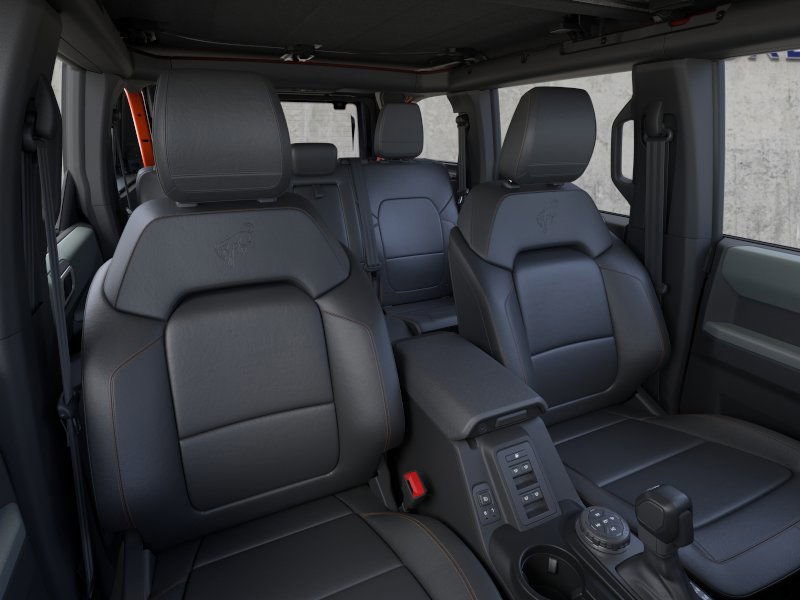 Vehicle image 10 of 33