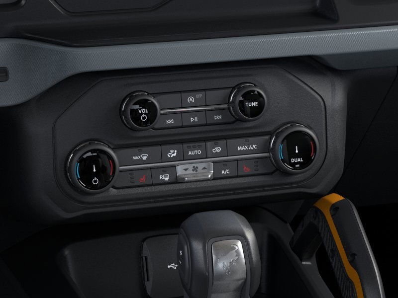 Vehicle image 16 of 33