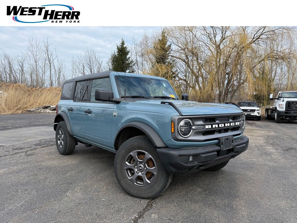 2023 Ford Bronco Big Bend Image 2 of 13