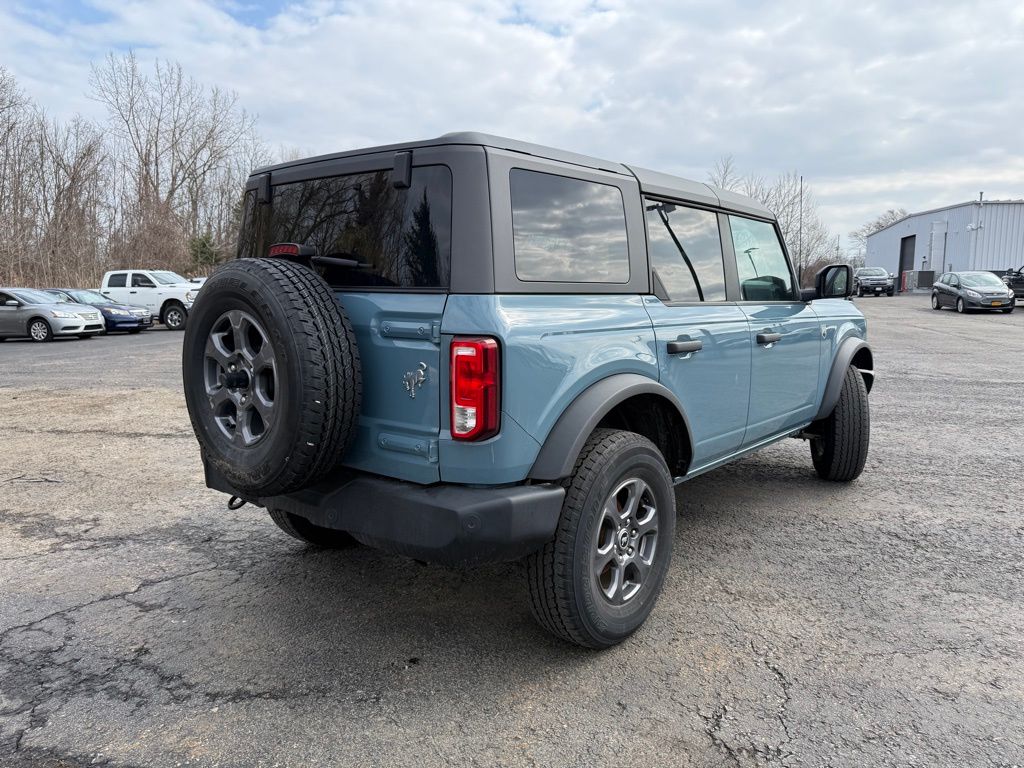 2023 Ford Bronco Big Bend Image 3 of 13