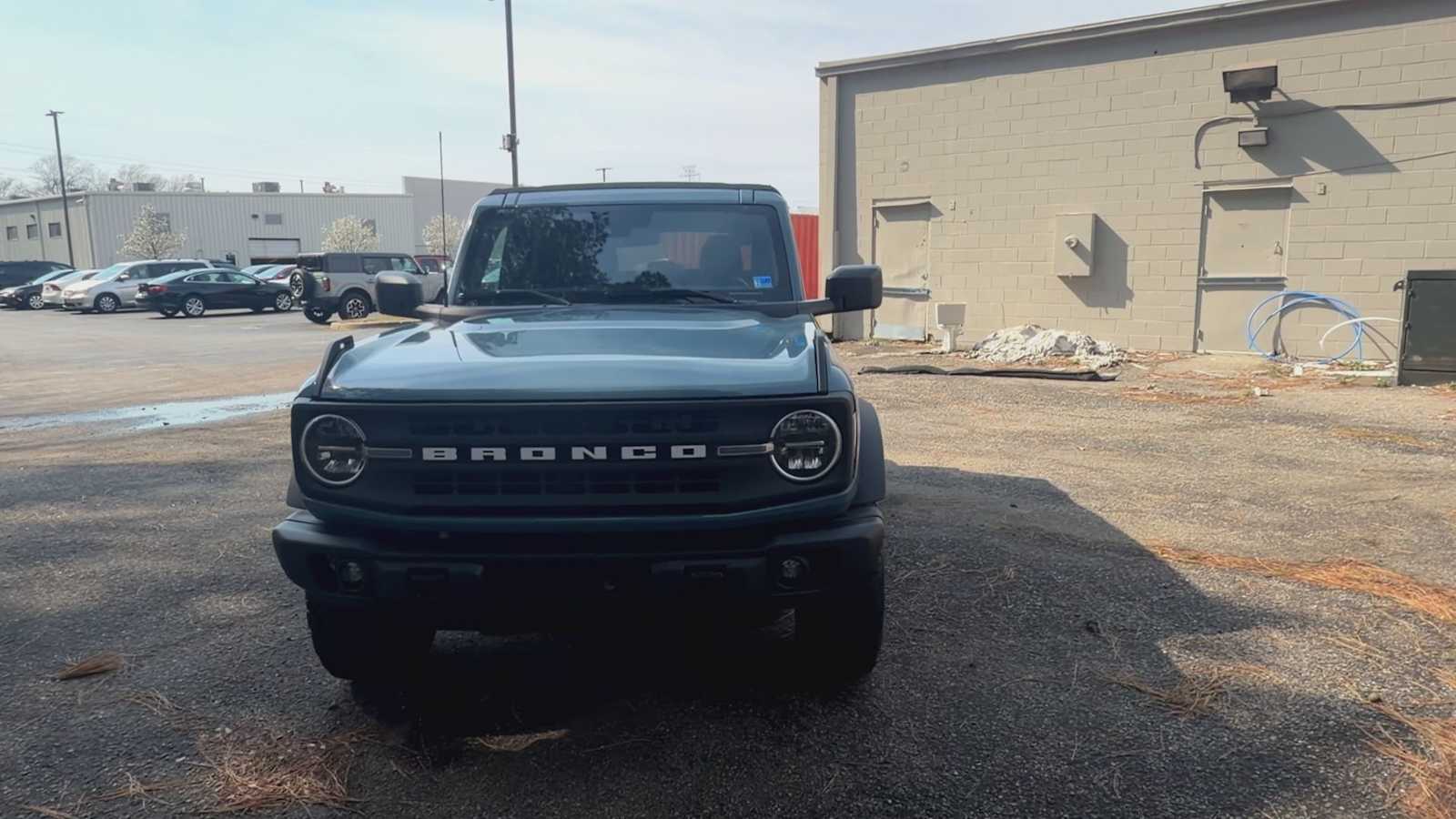2023 Ford Bronco Black Diamond Image 3 of 25