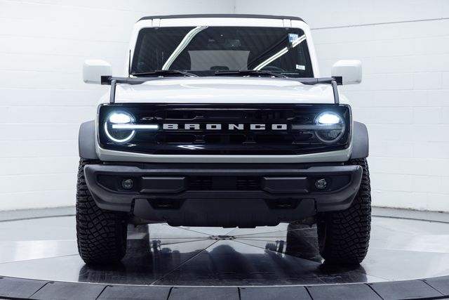 2023 Ford Bronco Outer Banks Image 2 of 26