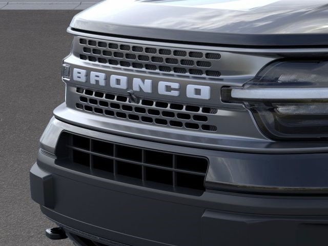 Vehicle image 17 of 23
