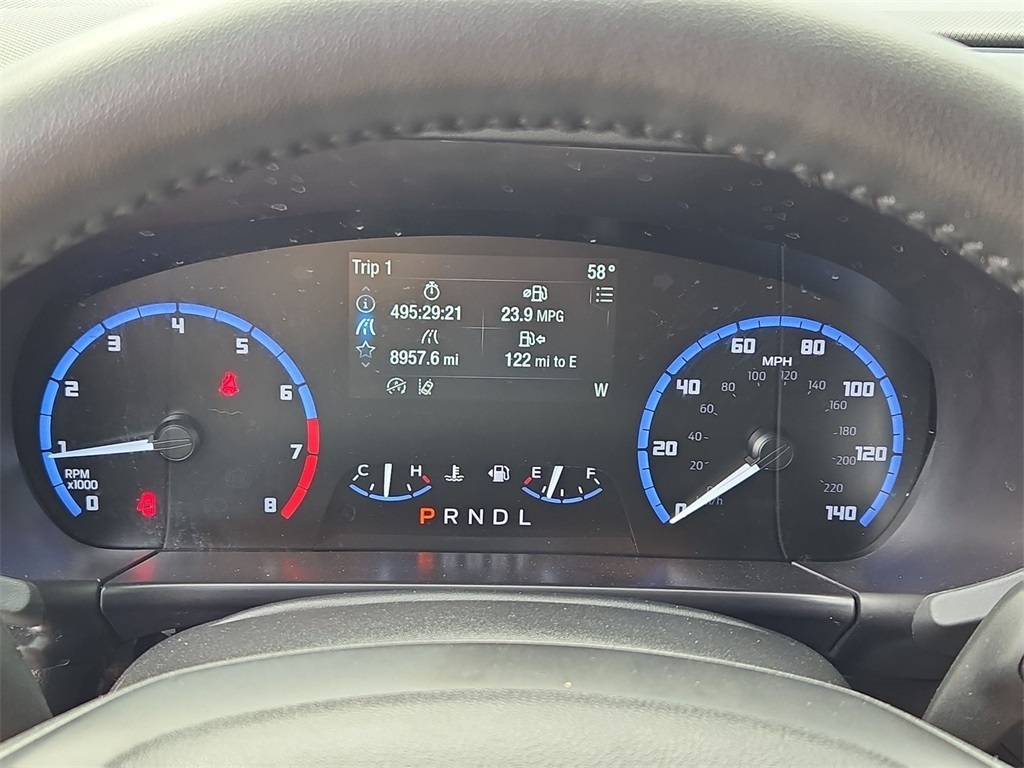 Vehicle image 25 of 40