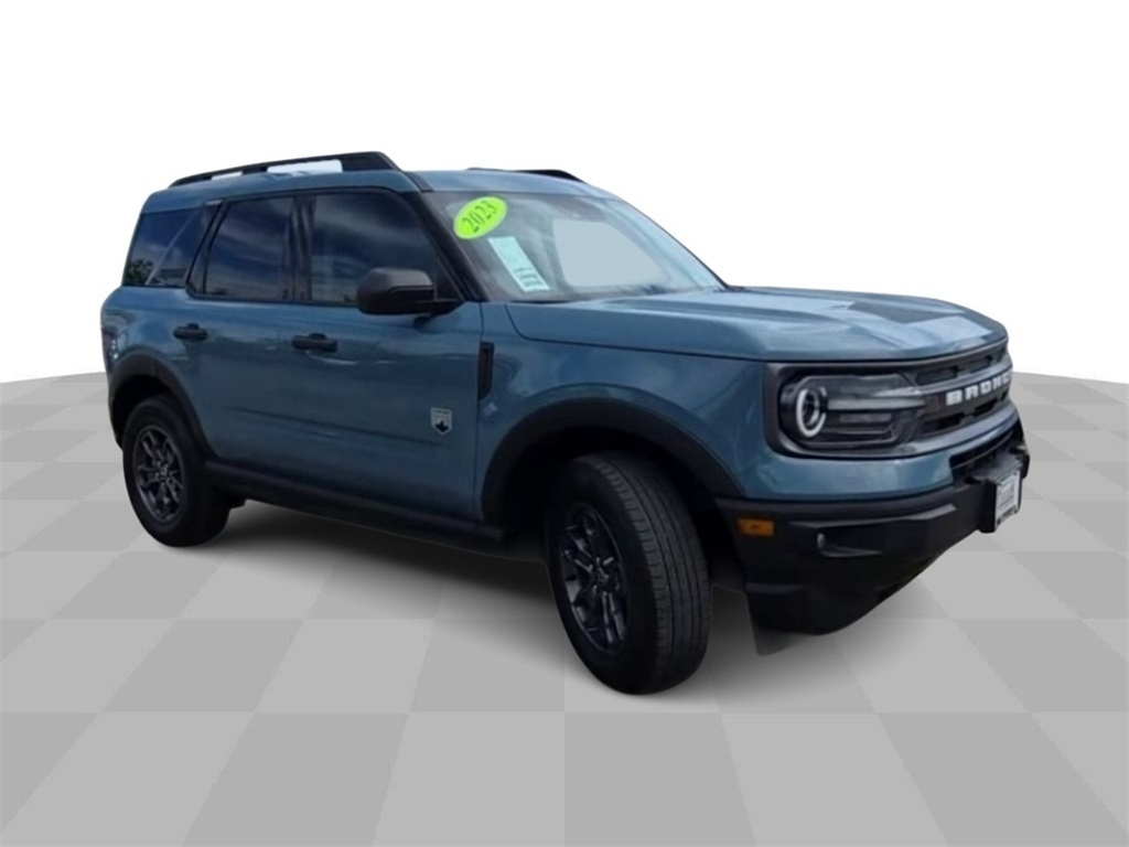 Vehicle image 4 of 40