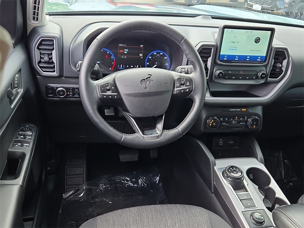 Vehicle image 23 of 40