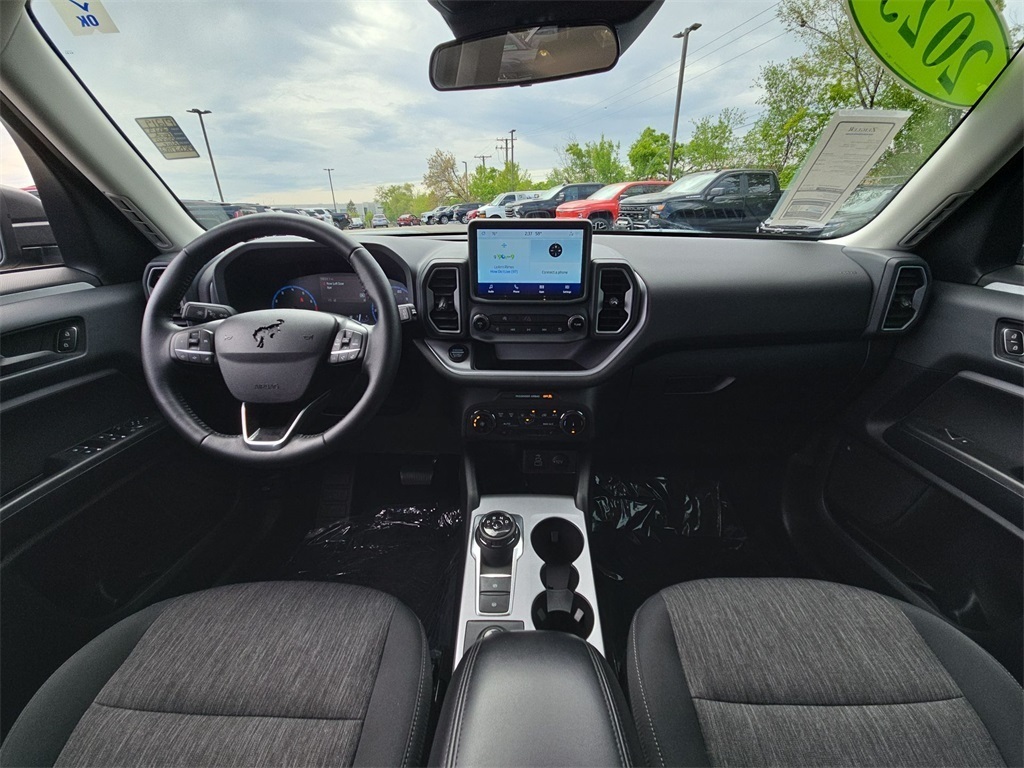 Vehicle image 20 of 40