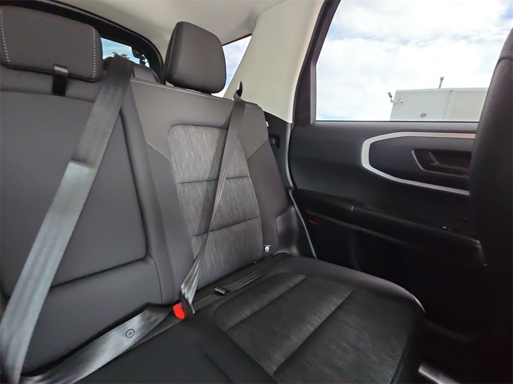 Vehicle image 13 of 40