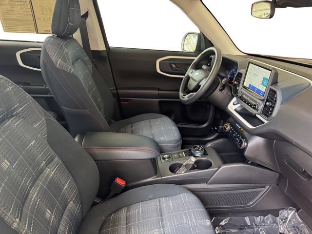 Vehicle image 11 of 15