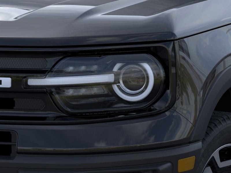 Vehicle image 18 of 23
