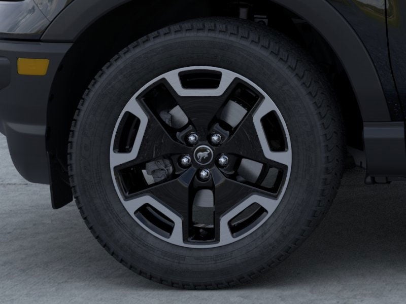 Vehicle image 19 of 23