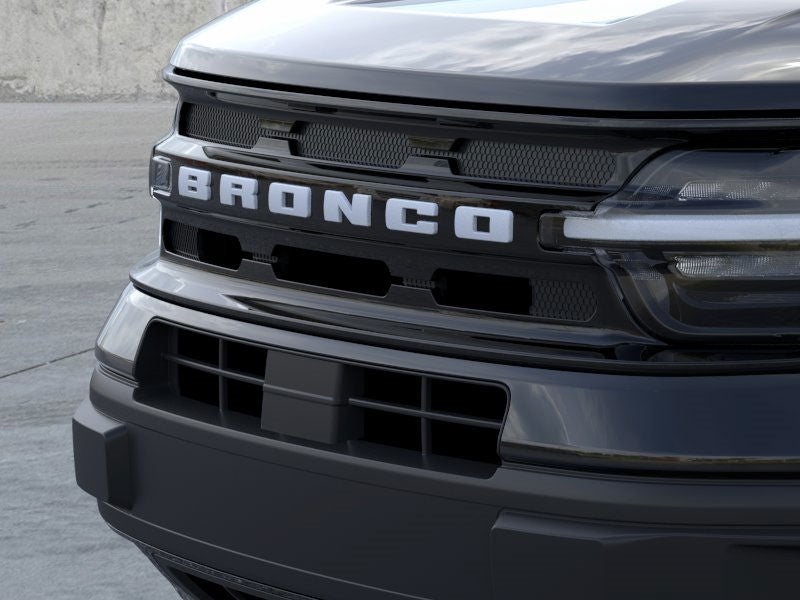Vehicle image 17 of 23