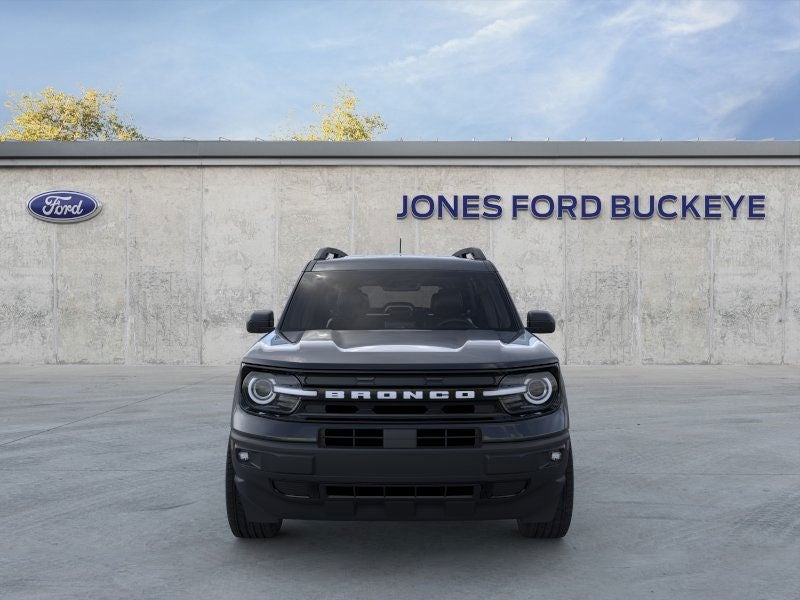 Vehicle image 4 of 23