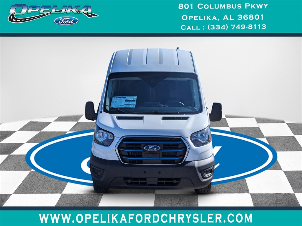Vehicle image 2 of 32
