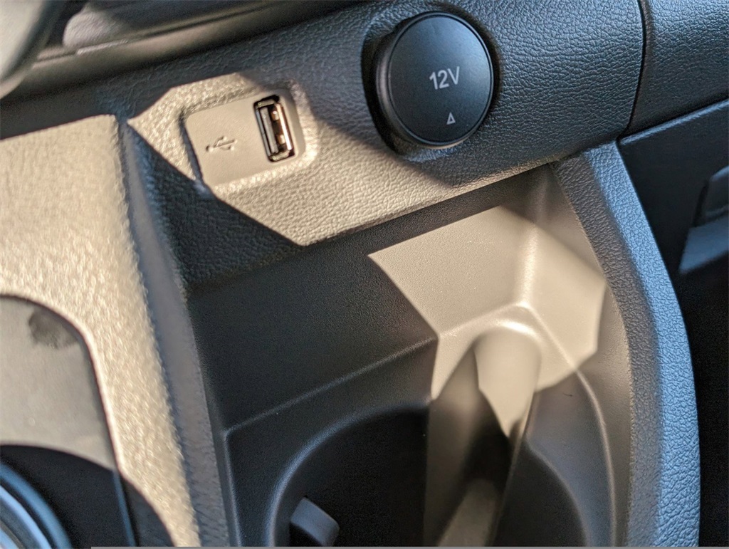 Vehicle image 31 of 32