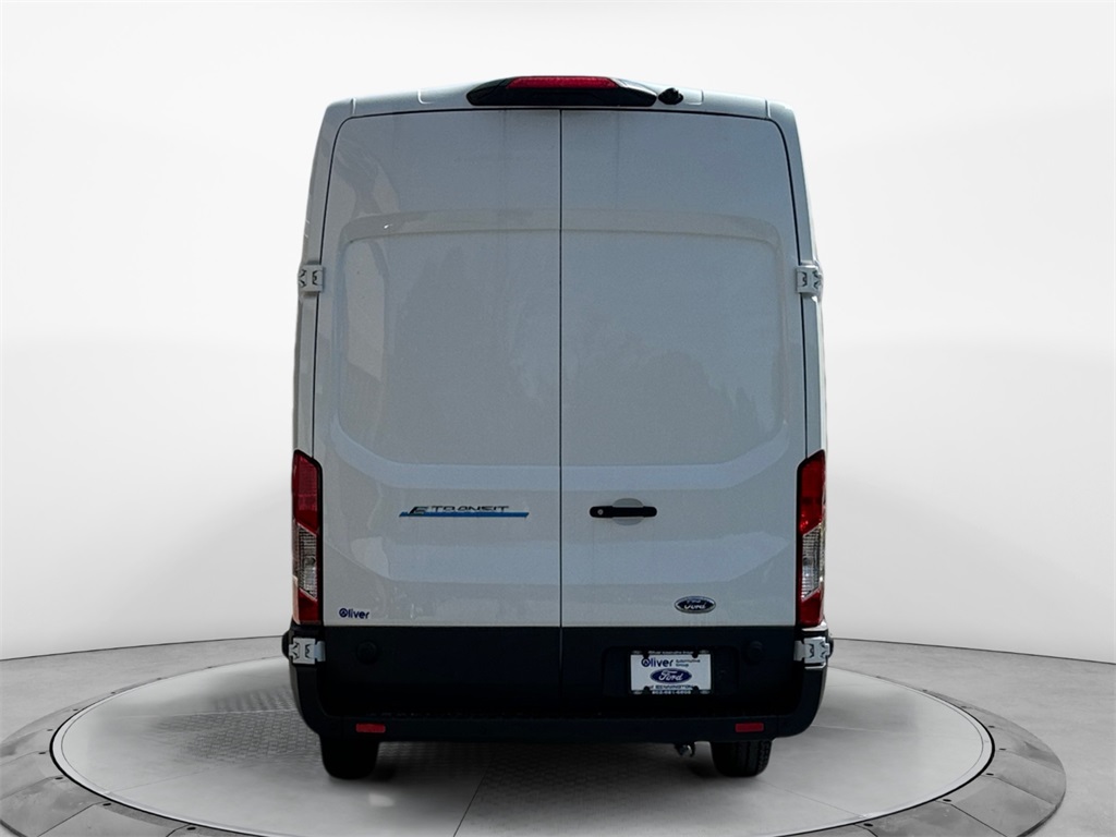 Vehicle image 6 of 24