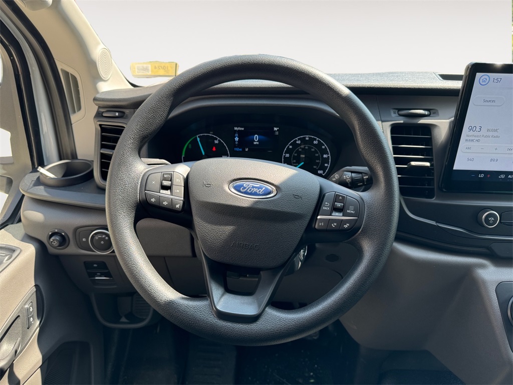 Vehicle image 12 of 24