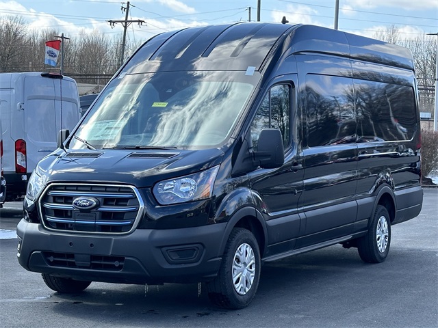 Vehicle image 1 of 39