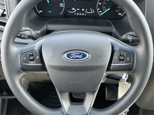 Vehicle image 26 of 39