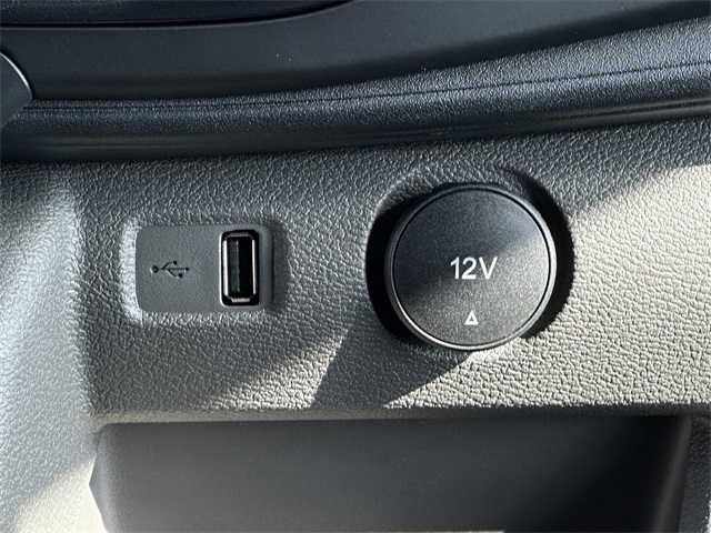 Vehicle image 24 of 39