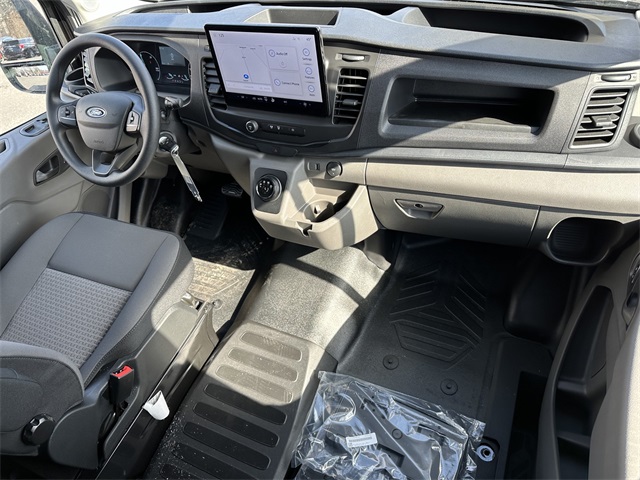 Vehicle image 33 of 39