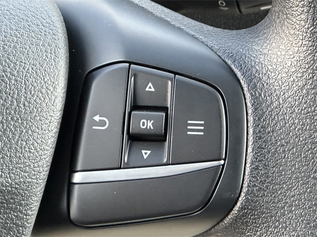 Vehicle image 28 of 39