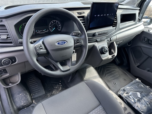 Vehicle image 12 of 39