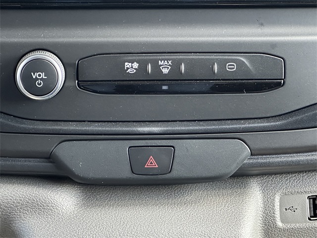 Vehicle image 22 of 39