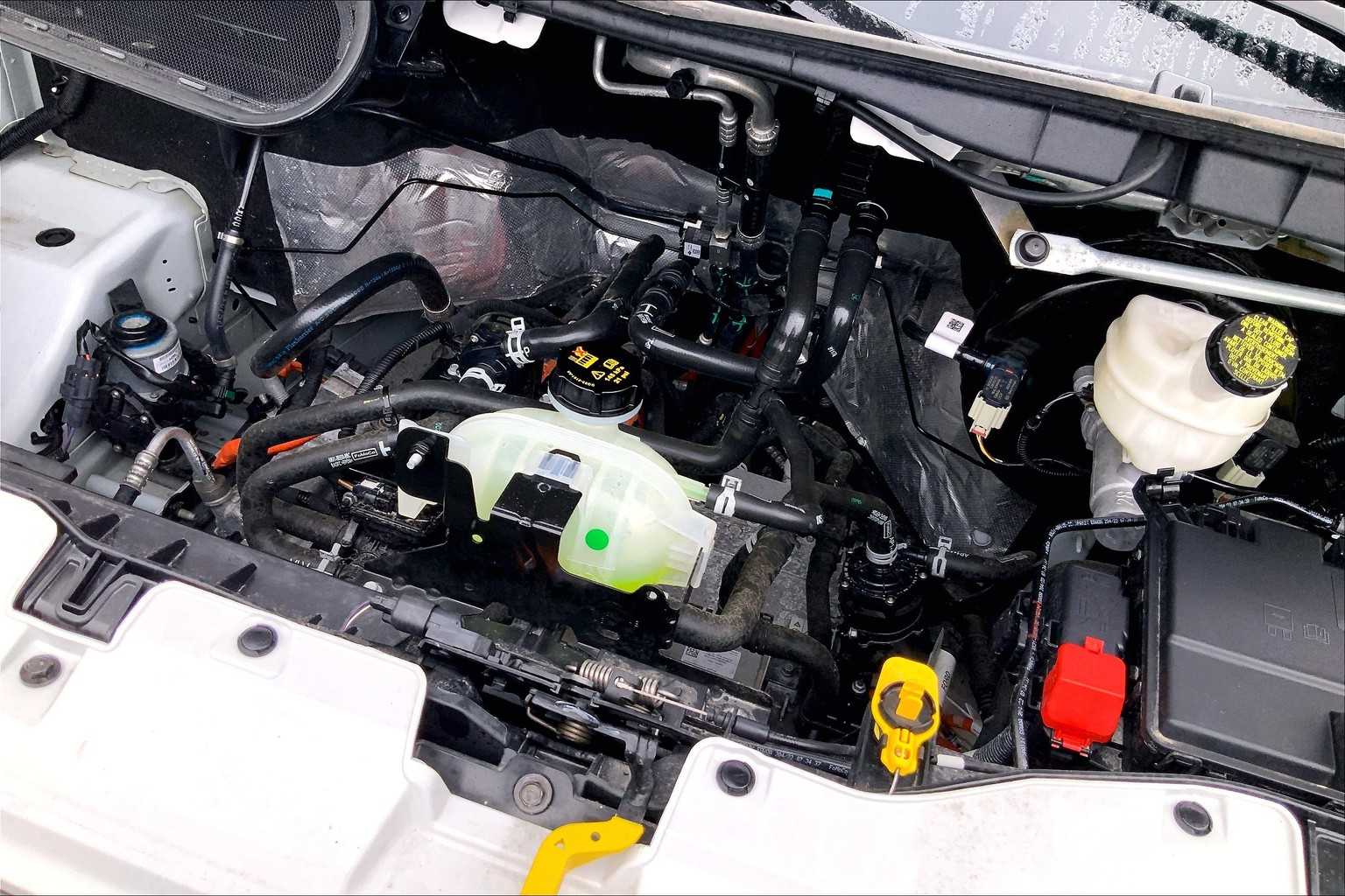Vehicle image 17 of 20