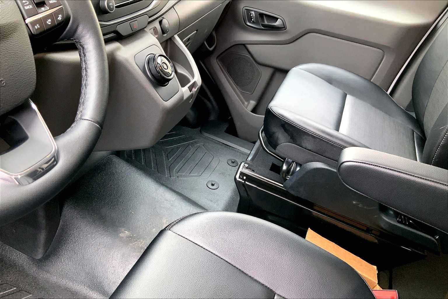 Vehicle image 7 of 20