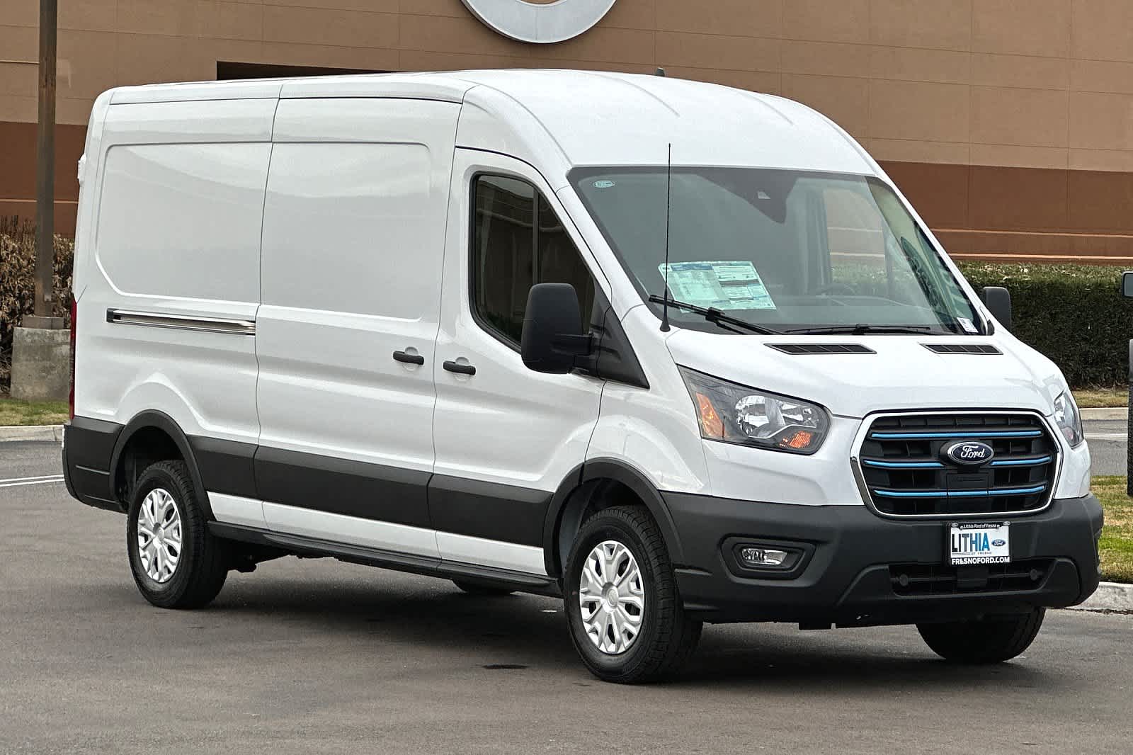 Vehicle image 3 of 27