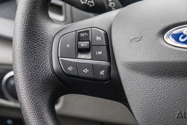 Vehicle image 23 of 30