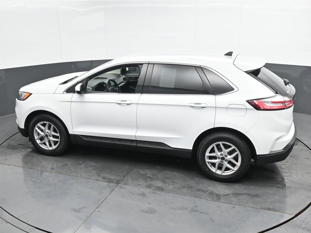Vehicle image 6 of 53