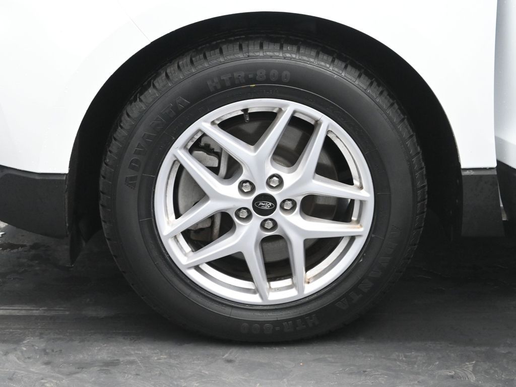 Vehicle image 52 of 53