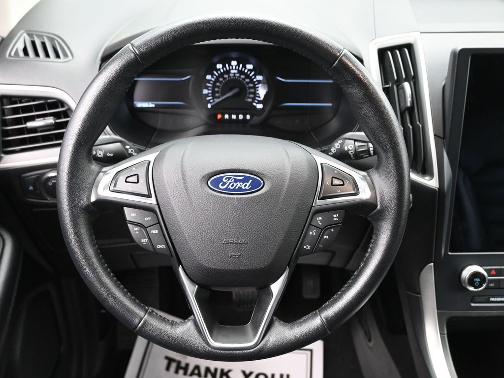 Vehicle image 37 of 53