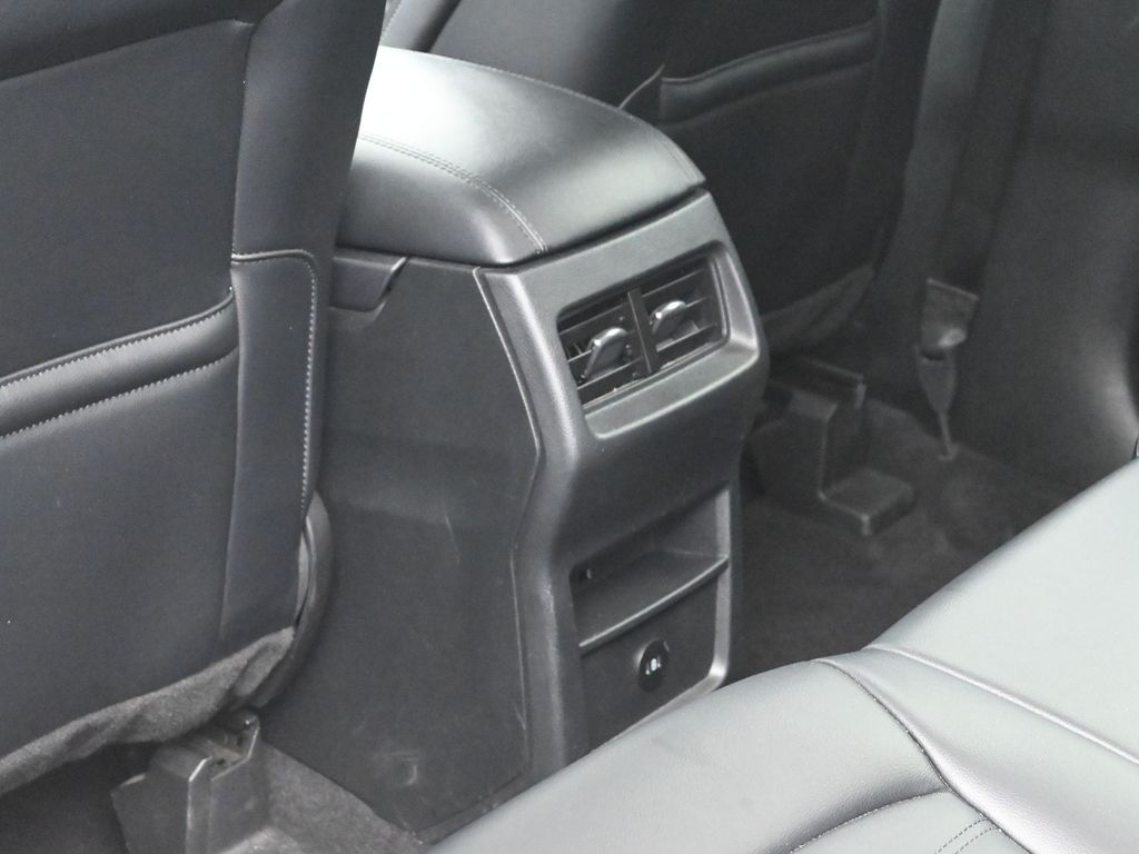 Vehicle image 46 of 53