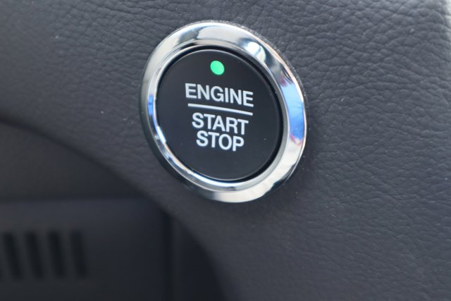 Vehicle image 19 of 33