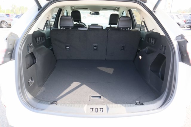 Vehicle image 9 of 33