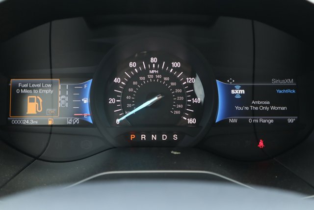Vehicle image 17 of 33