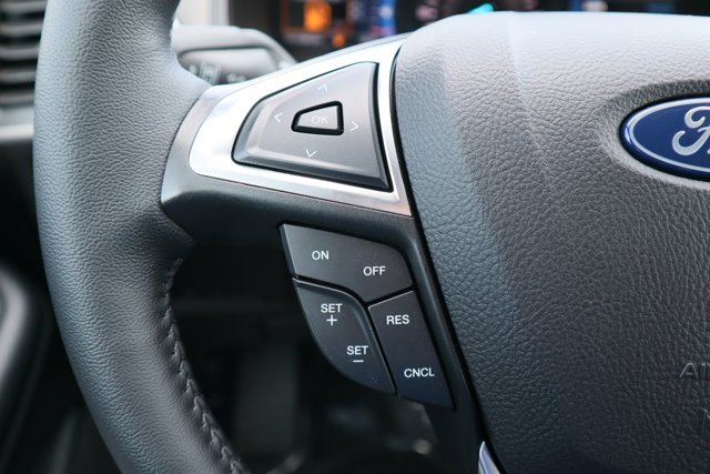 Vehicle image 16 of 33