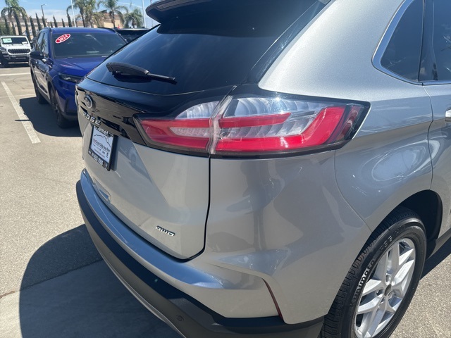 Vehicle image 7 of 30